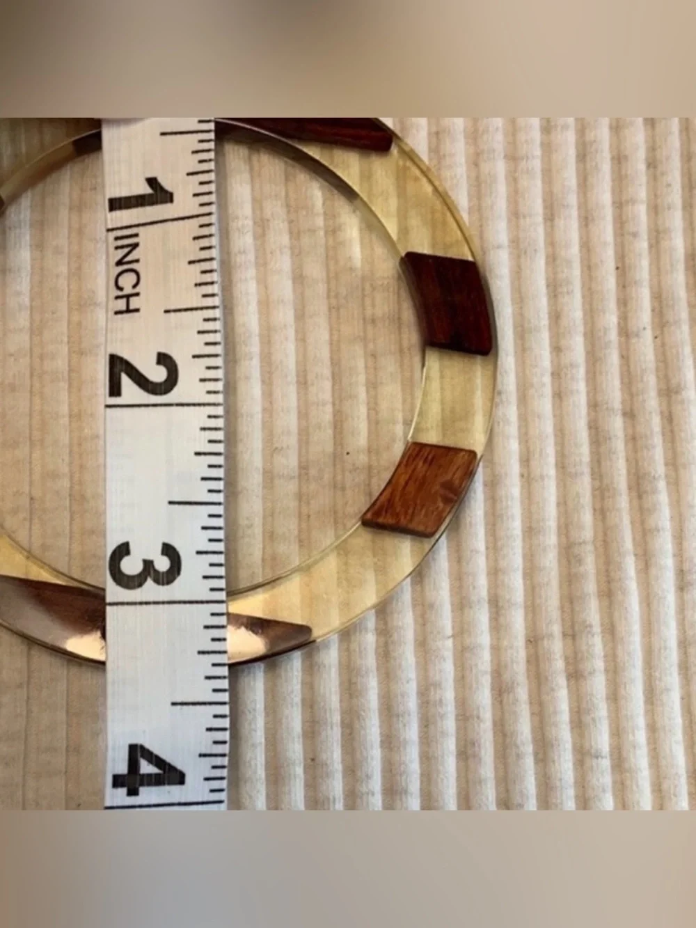 ♠️KATE SPADE♠️Walnut Wood & Resin Bangle/EUC - Picture 7 of 9